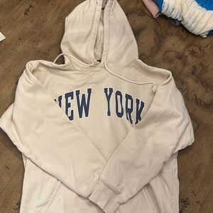 Brandy Melville New York hoodie